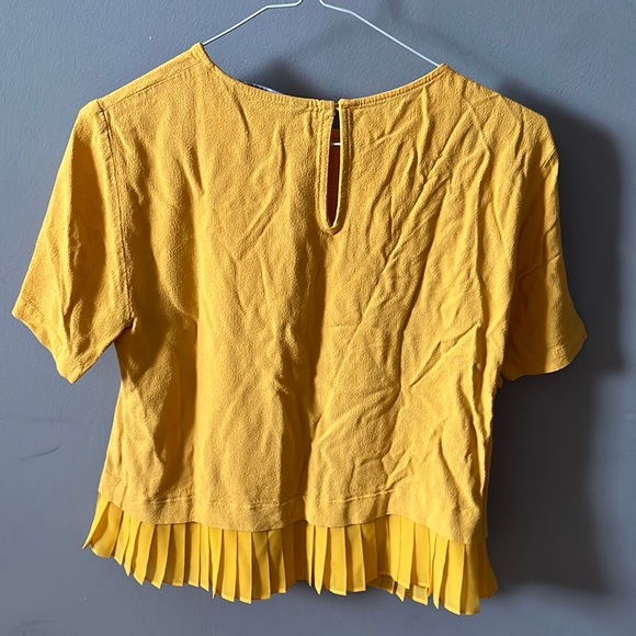 Zara mustard ruffle blouse - Picture 2 of 5